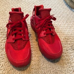 Red Nike Huarache